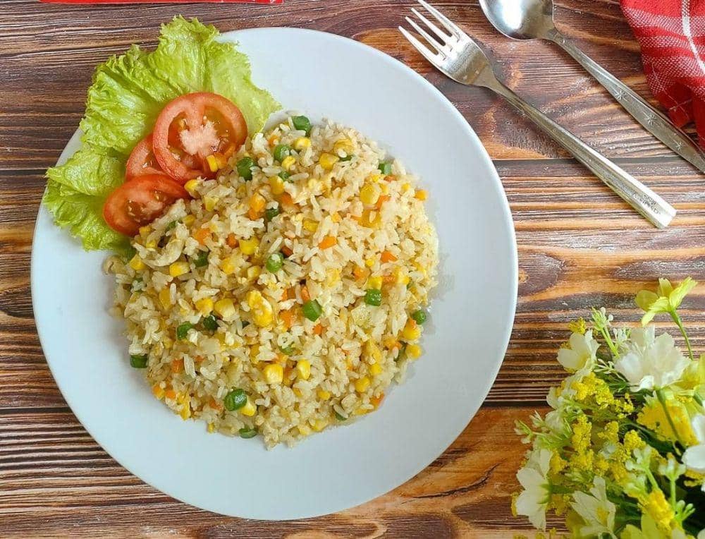 Nasi Goreng Pak Agus: Rahasia Rasa yang Bikin Hari Cerah di Cilacap